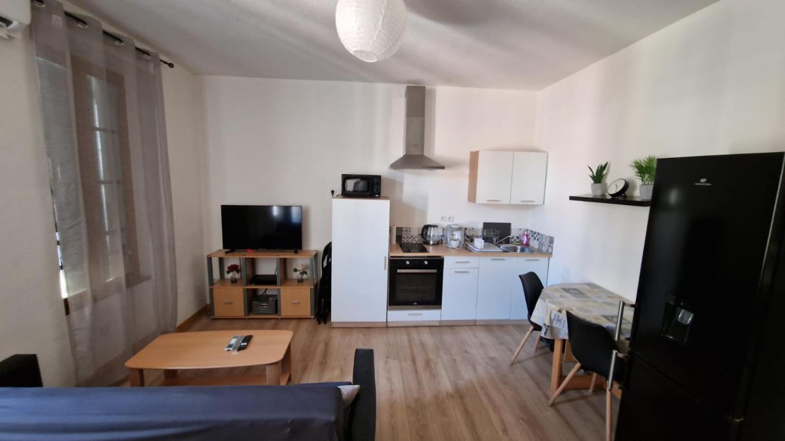 Appartement T2 Avec Balcon Proche Centre-Ville Narbonne Exterior photo
